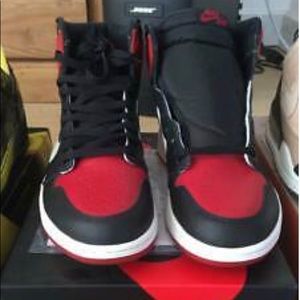Nike Air Jordan 1 Retro High Bred Toe